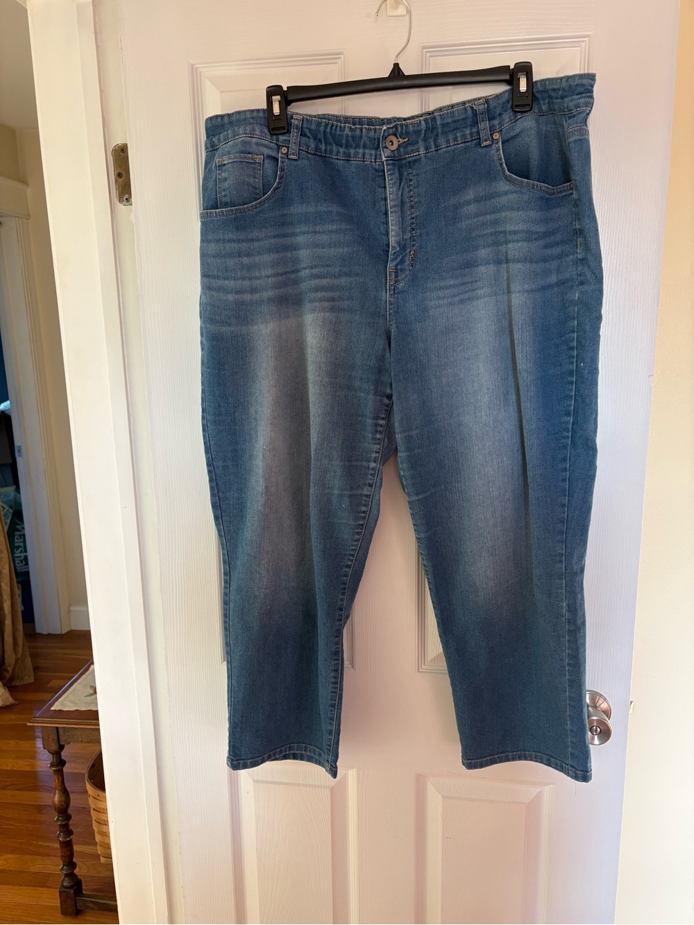 Terra & Sky Women's Blue Cropped Jeans